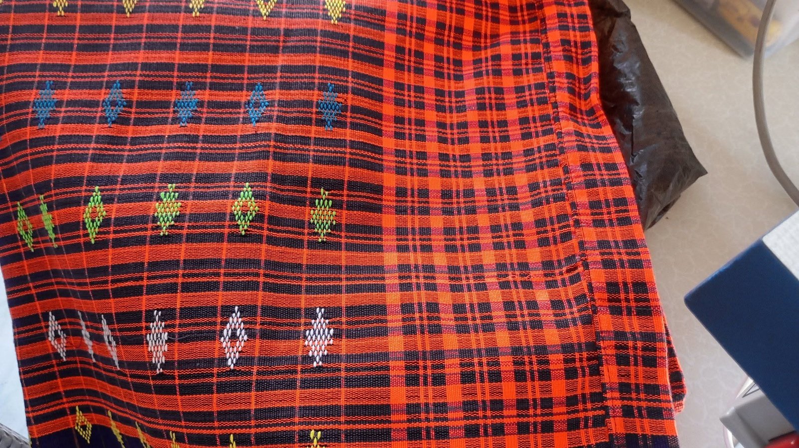 Kain Songke Merah